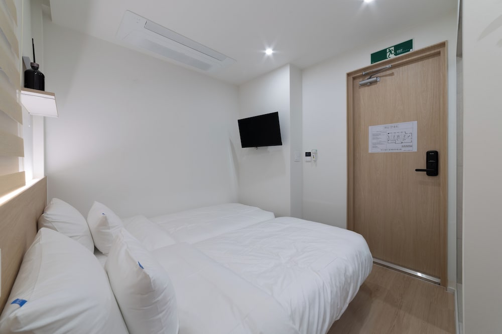 Hi Seoul Hostel Myungdong Central