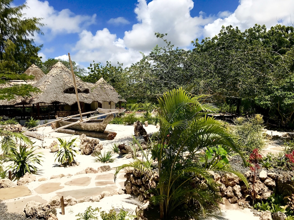Rock and Sea Resort