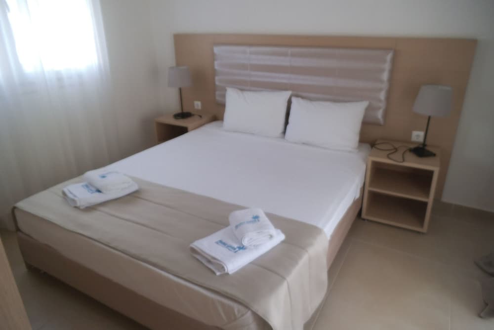 Finikas Garden Beach Resort Nikiti photo 3