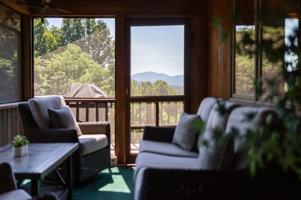 Love Afton Cabin - Family Home