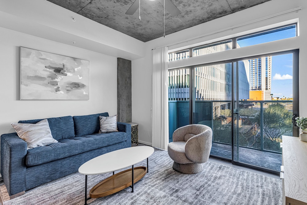 Phoenix Urban Luxury Escape