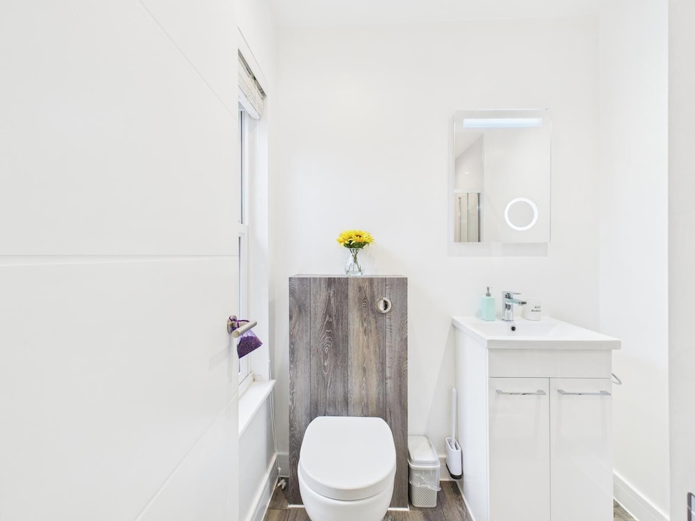 4br4ensuite-garden-w&d-closetocitycentre