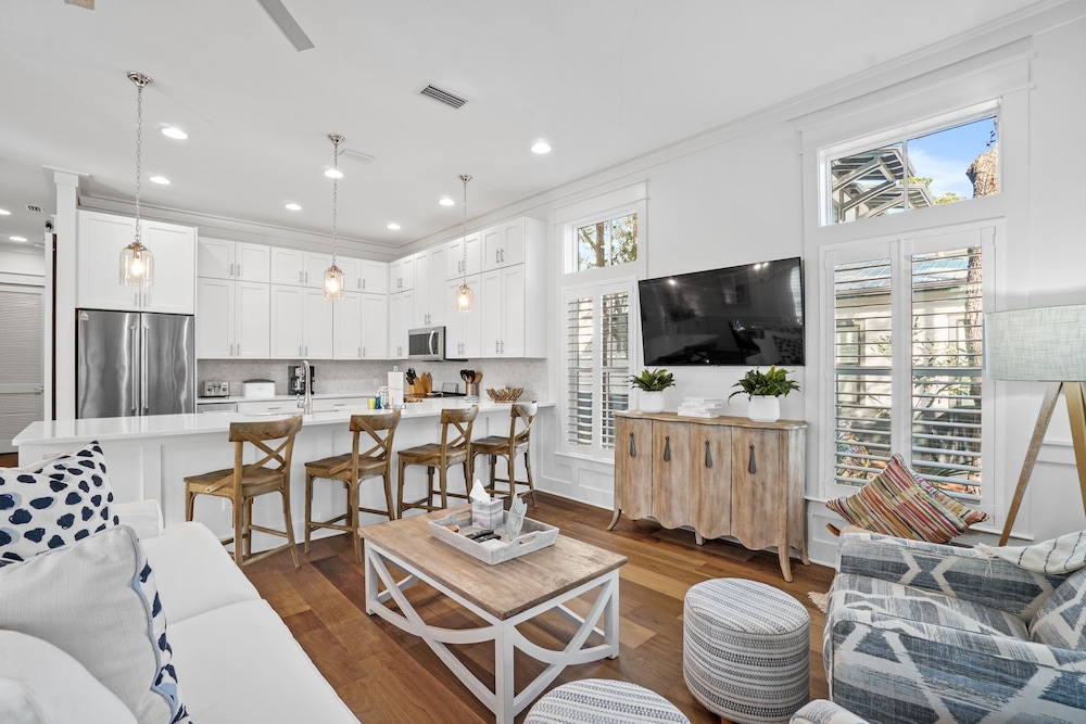 Magnolia Cottages by the Sea by Panhandle Getaways