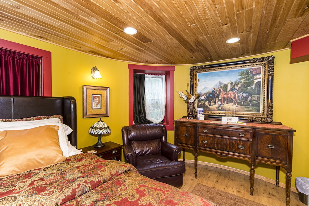 Stone Manor Boutique Inn - Property Image 36
