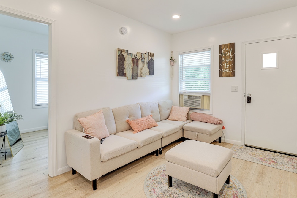 2 Mi to State Park: Updated Niagara Falls Home