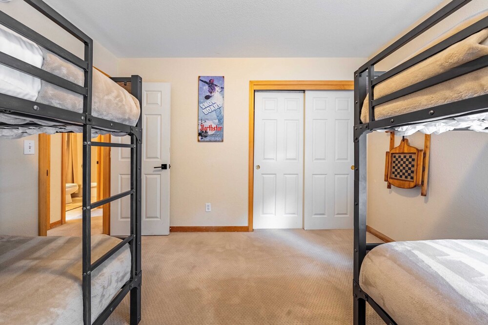Stylish Truckee Retreat Deck, Near Lake & Skiing Moraine by Avantstay