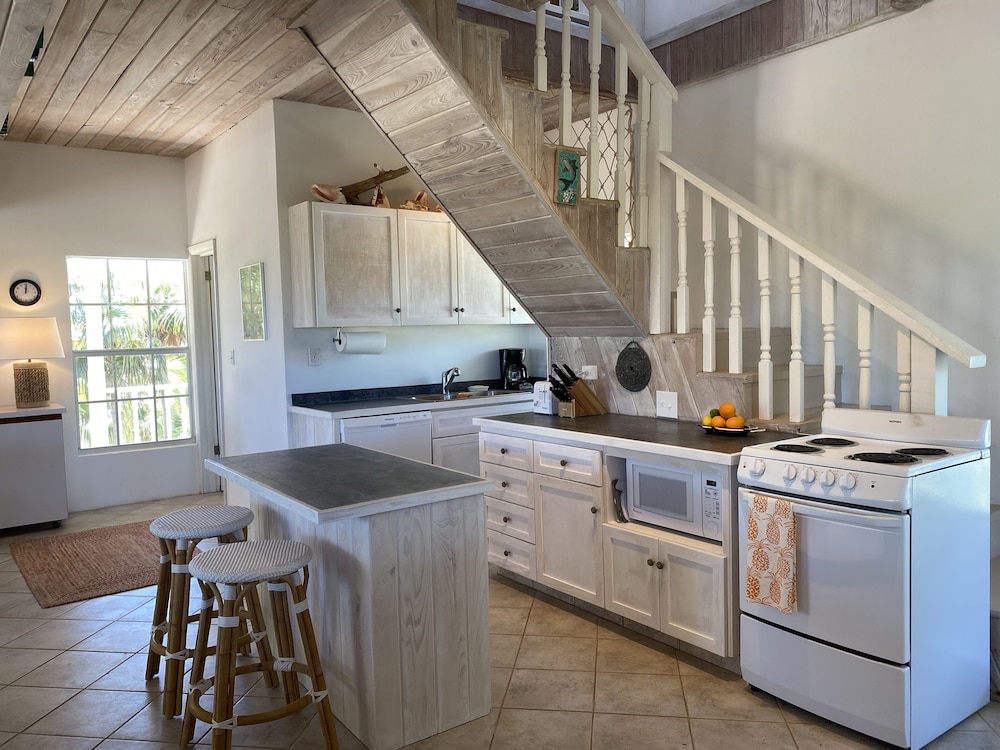 Eleuthera Vacations - Rocks Retreat 2 Bedroom Home - Property Image 5