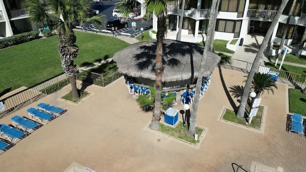 Saida Beachfront Luxe Condo Two Heated Pools 2 Bedroom Condo