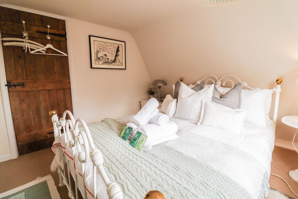 Charming Period Cottage With Free Wifi