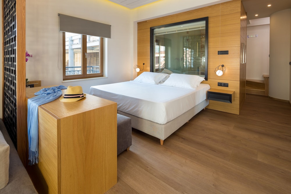 Querini Luxury Suites