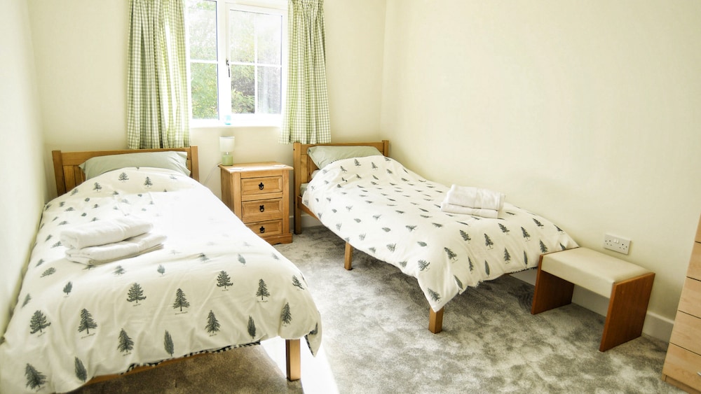 3Bd Gem In The Heart Of Barnetby Le Wold