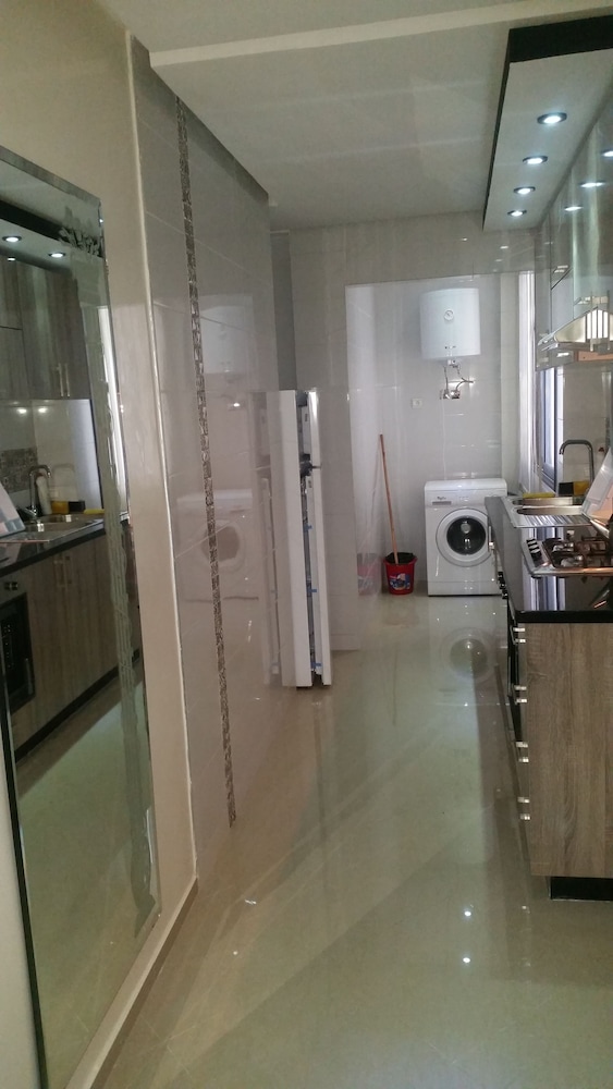 Golden Ashraf Apartment