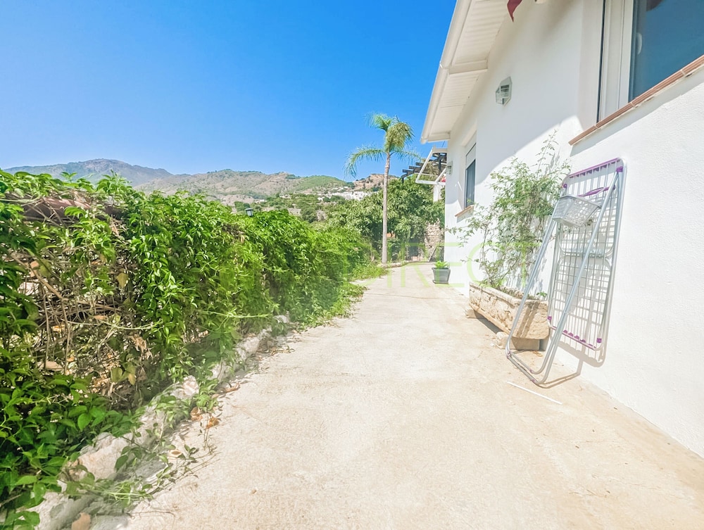 Charming Finca in Frigiliana With Private Pool