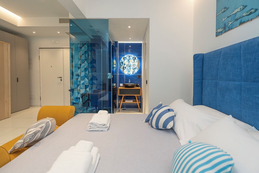 Maiori Suites
