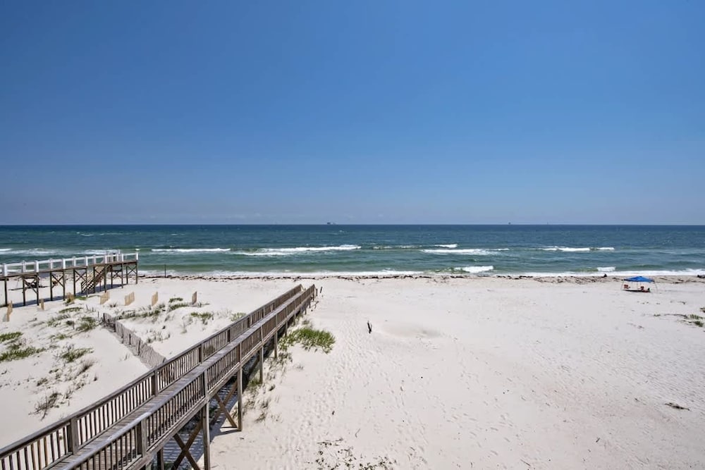 Beachfront 18bed Pool Easybreezy