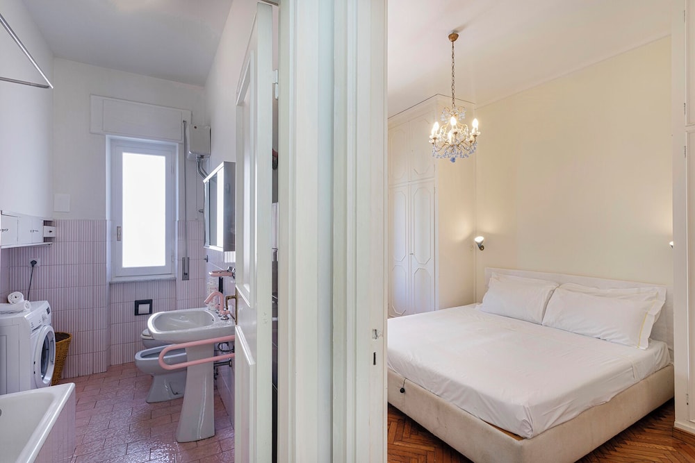 Charming Balcony Apartment by Wonderful Italy
