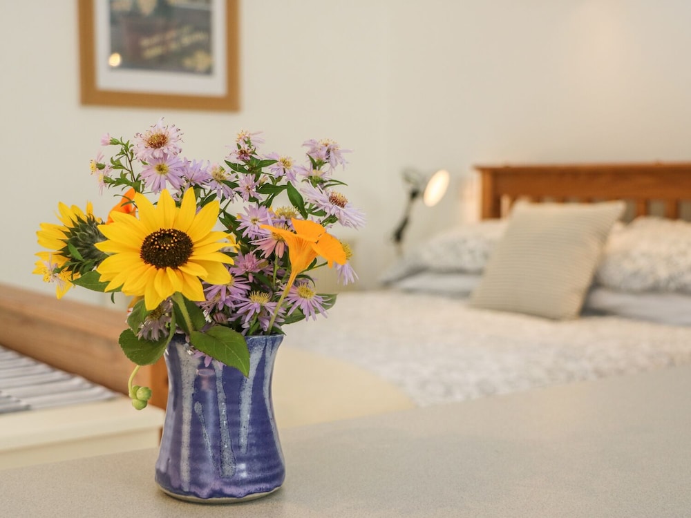 Yelverton Vacations - The Daffodil Shed - Property Image 27