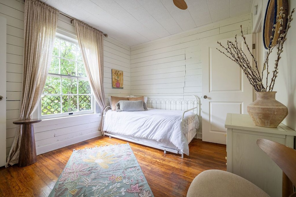 Rosedale Bungalow