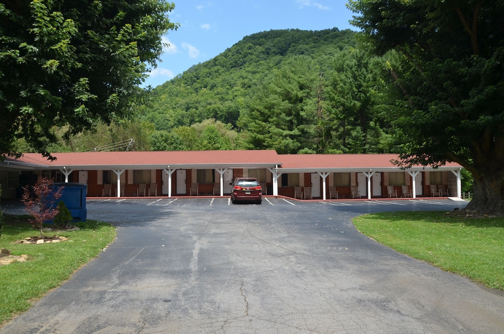 Travelowe's Motel