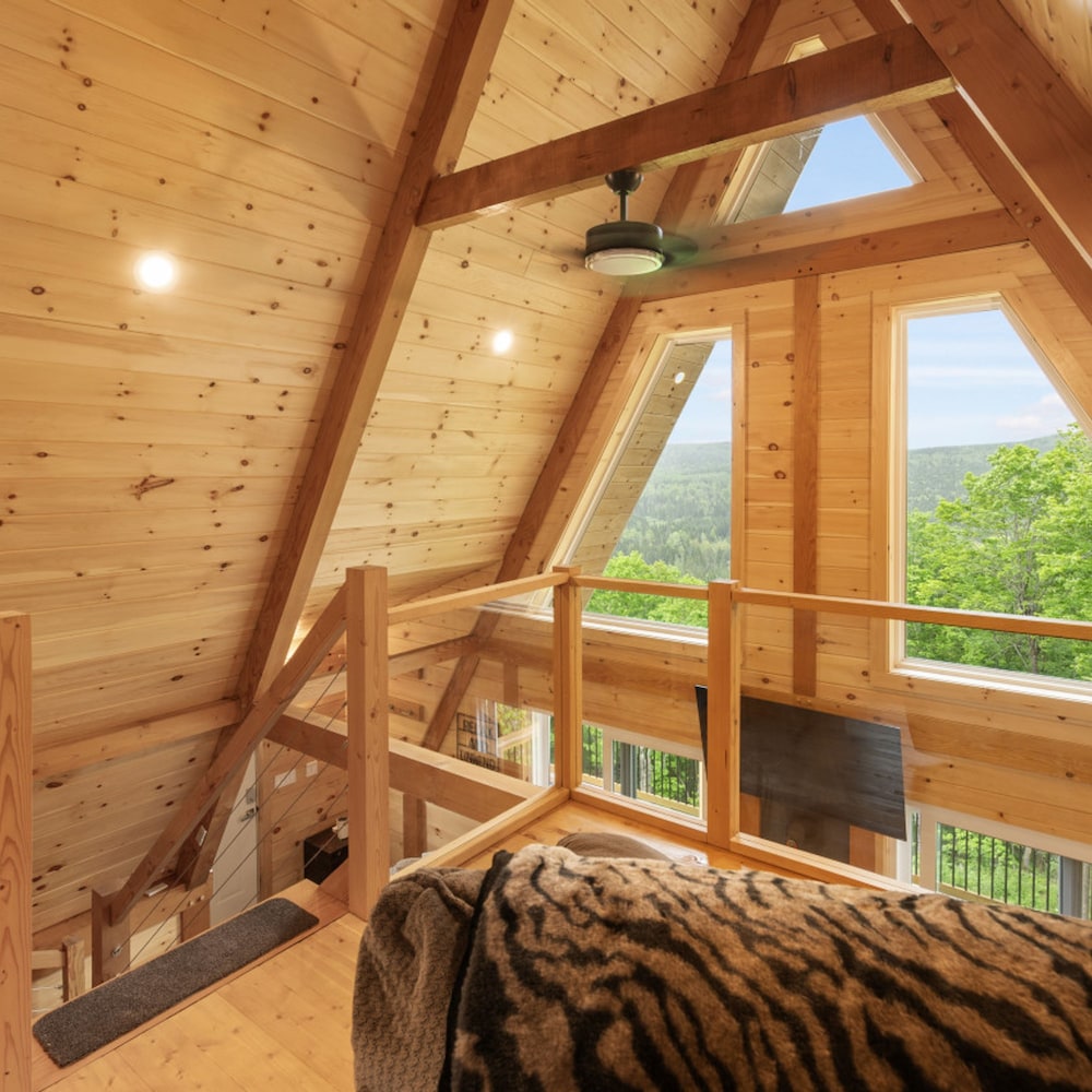 Birch Haven Tree House Directly ON Trail view 2