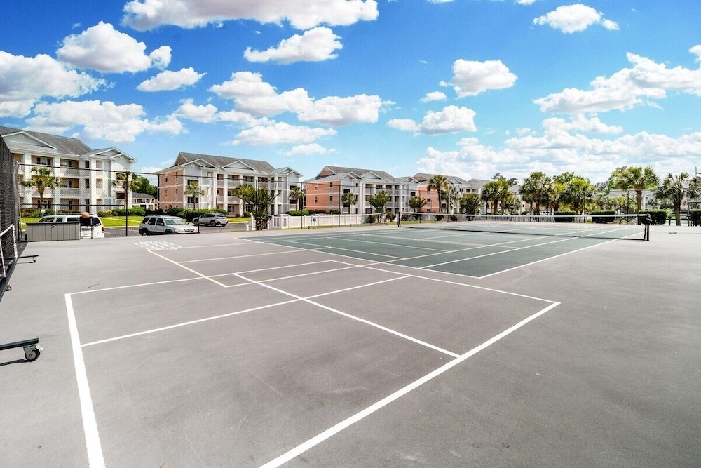 Waterway Village 13h 2 Bedroom Condo