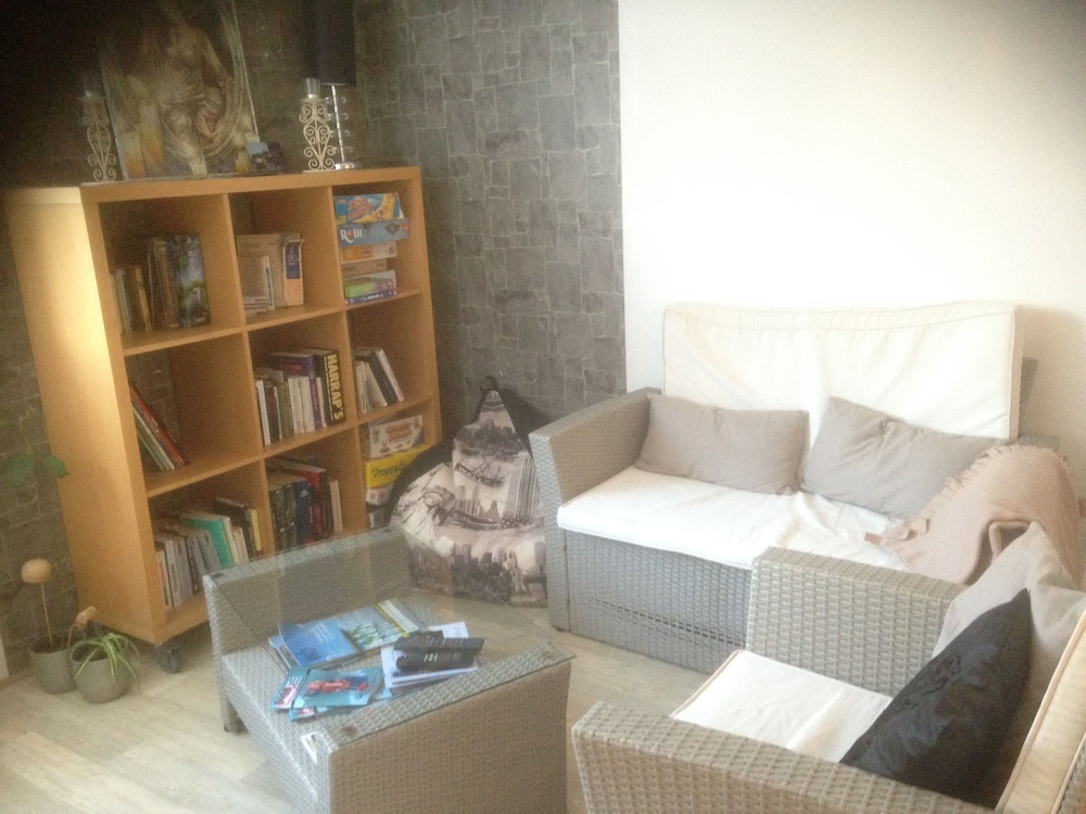 Chambres d'Hotes Hola en Laval — lounge
