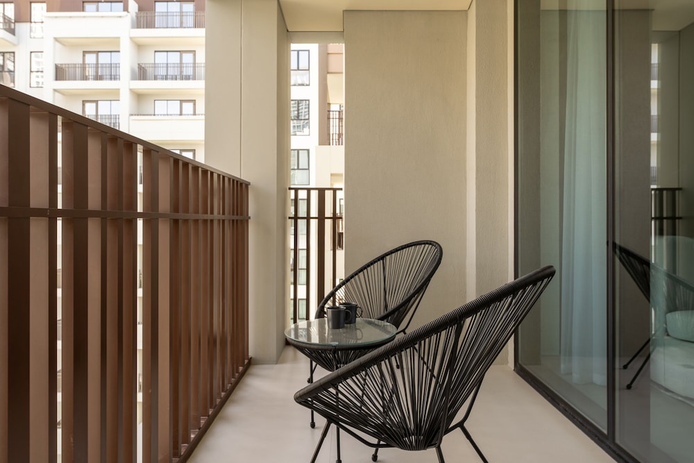 Maison Privee - Serene Hideaway w/ Top Facilities in Creek Beach