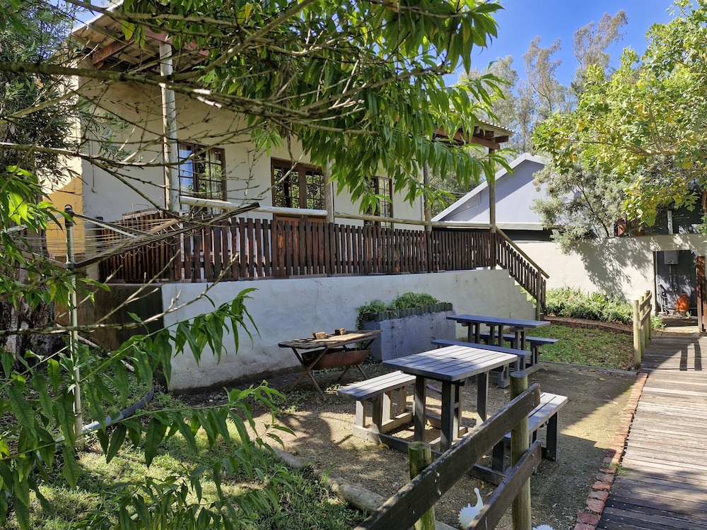 Ibis Place Guest House