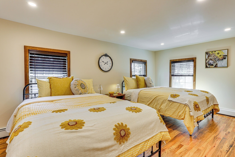 Indoor Pool, Gym & More: Catskills 'retreat House' view 3