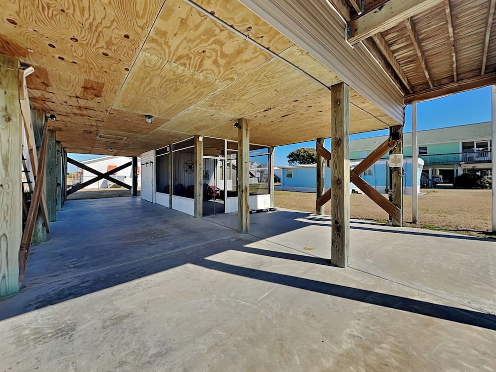 Starboard Shores by Topsail Realty