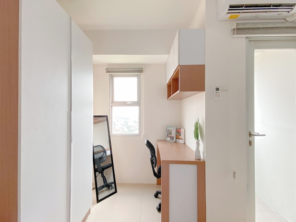 Simple And Cozy Studio At Urbantown Serpong Apartment