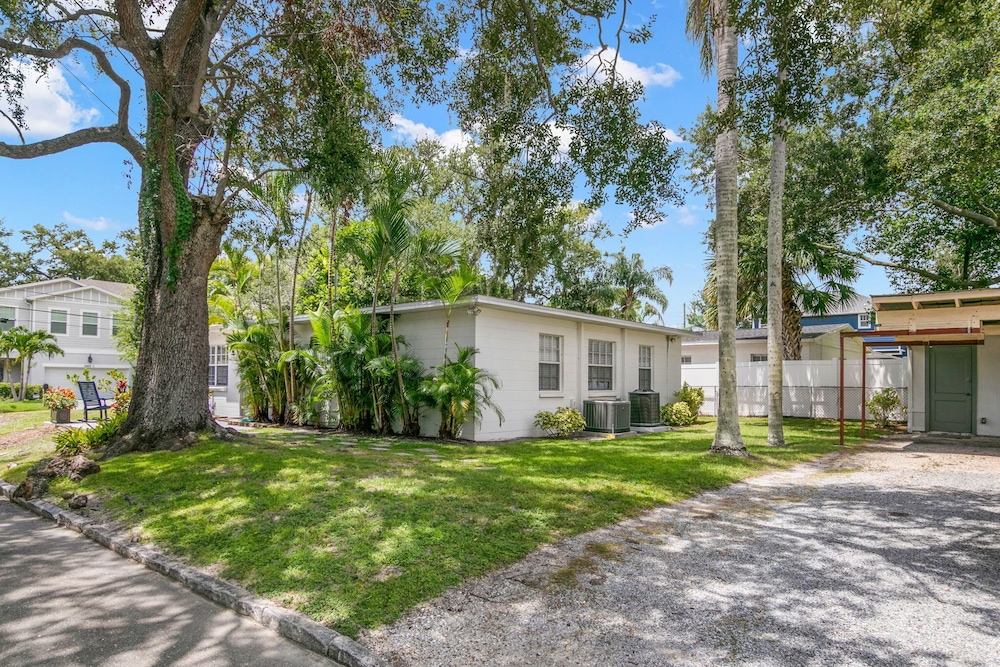 3401 W San Juan St Tampa FL 33629 USA