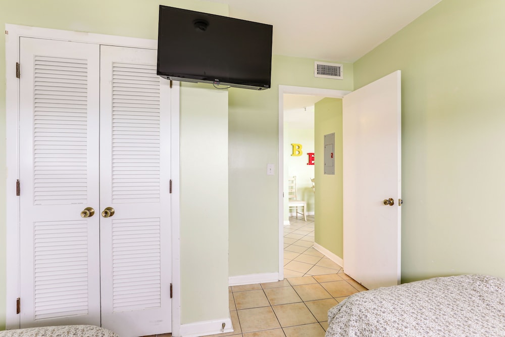 Steps to Shore: Resort Getaway in Myrtle Beach!