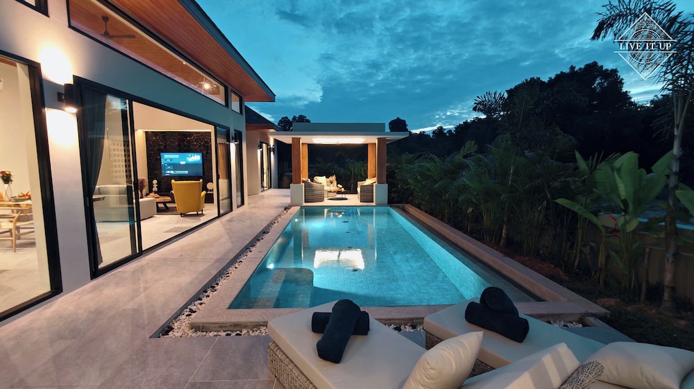 Santi Tara Villas