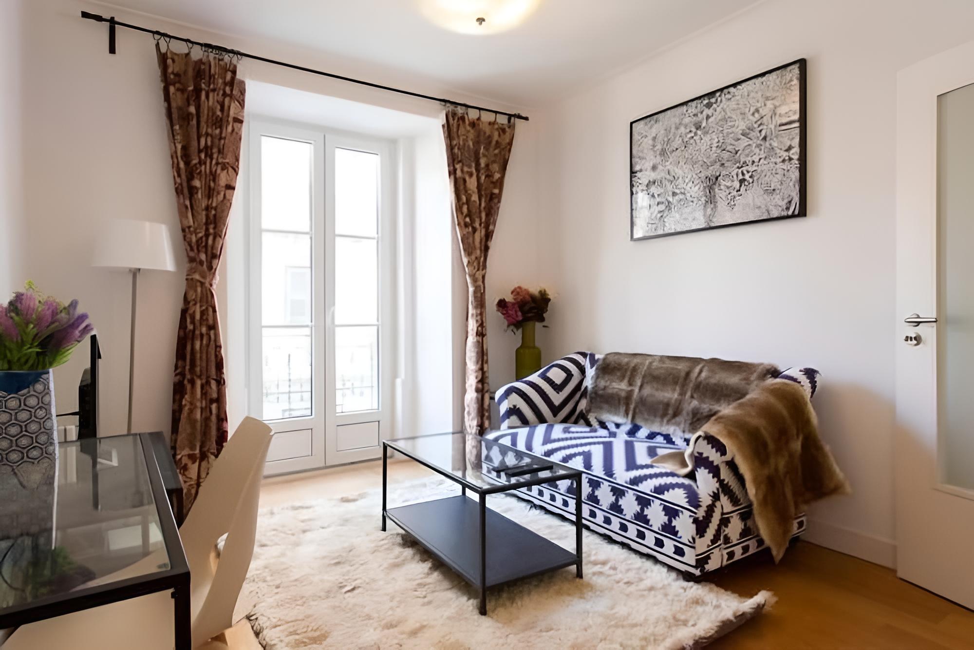 Santa Justa Suite by Homing
