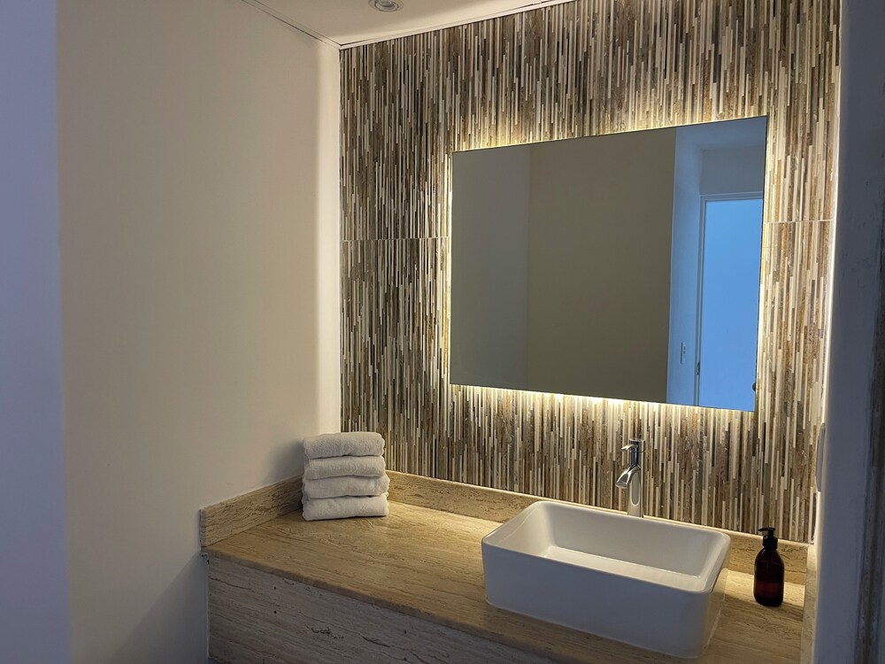 OvaCancun Apartments