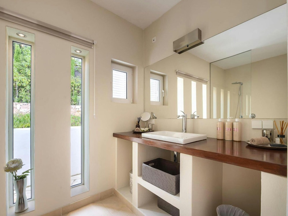 Holiday Home With Outdoor Barbecque
