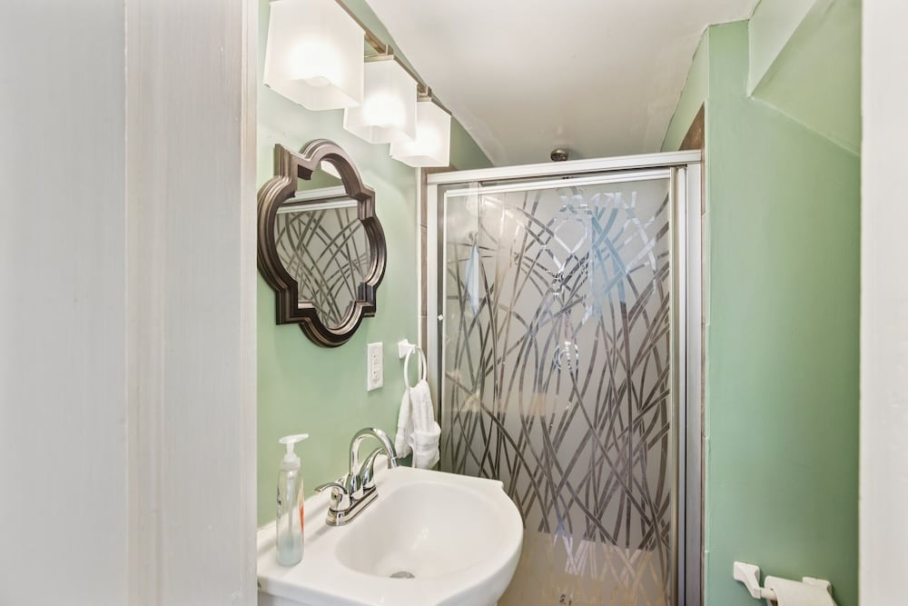 Charming Victorian Home With Porch & Large Yard 7 Bedroom Home