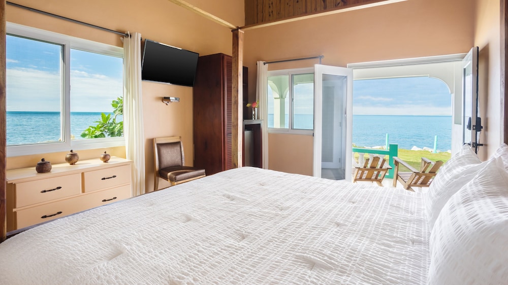 Luna Sea Inn