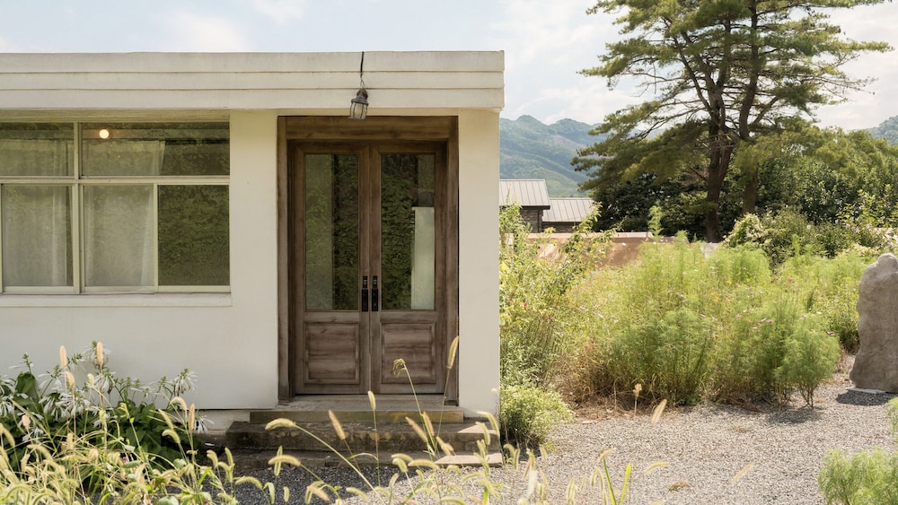 Boeun Ilsanghwa Glamping