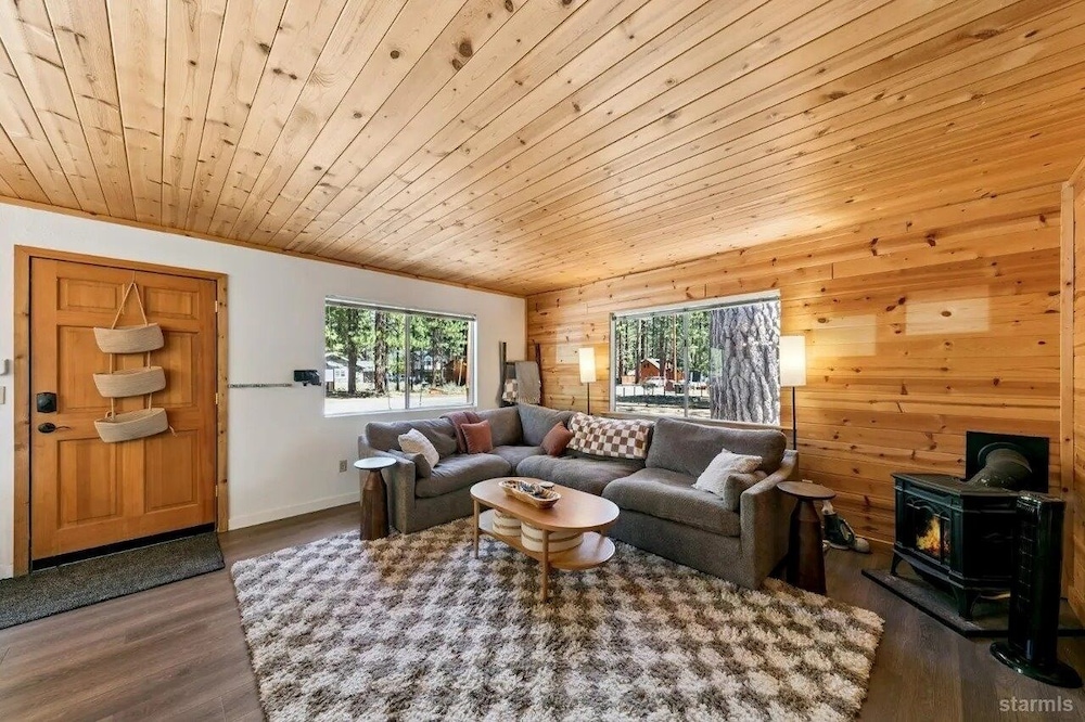 3300 Cape Horn 3 Bedroom Home