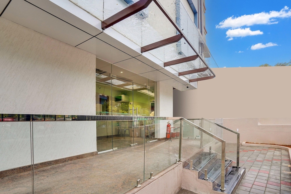 Elite Stays Near Prestige Shanti Niketan