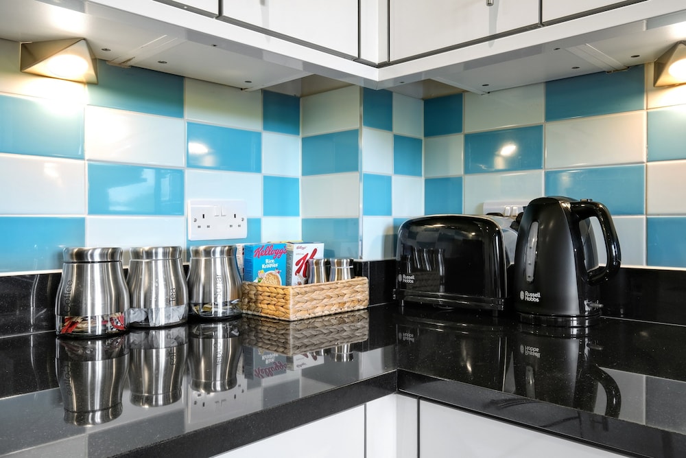 Heathrow Living Serviced Apartments by Ferndale