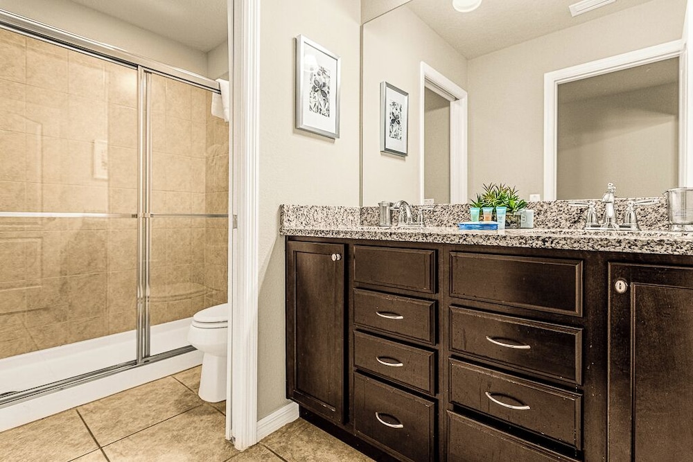 9BR Luxury Vacation Villa near Disney