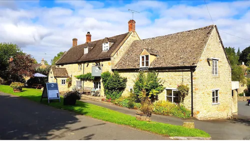 Hotel Horse & Groom - Upper Oddington - Image 1