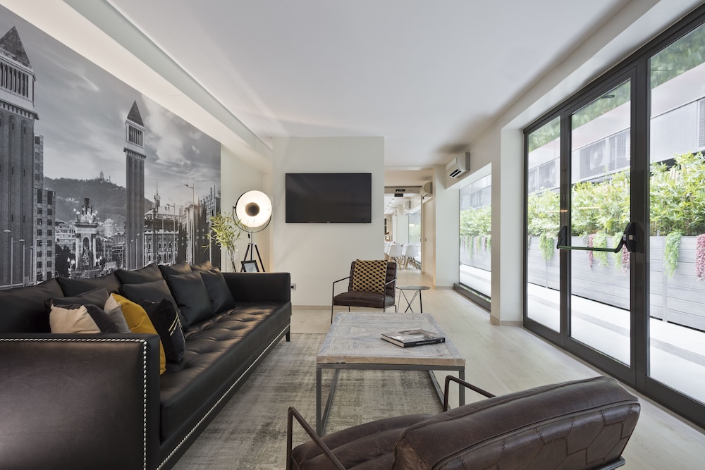 Hotel Aparthotel BCN Montjuic - Image 1