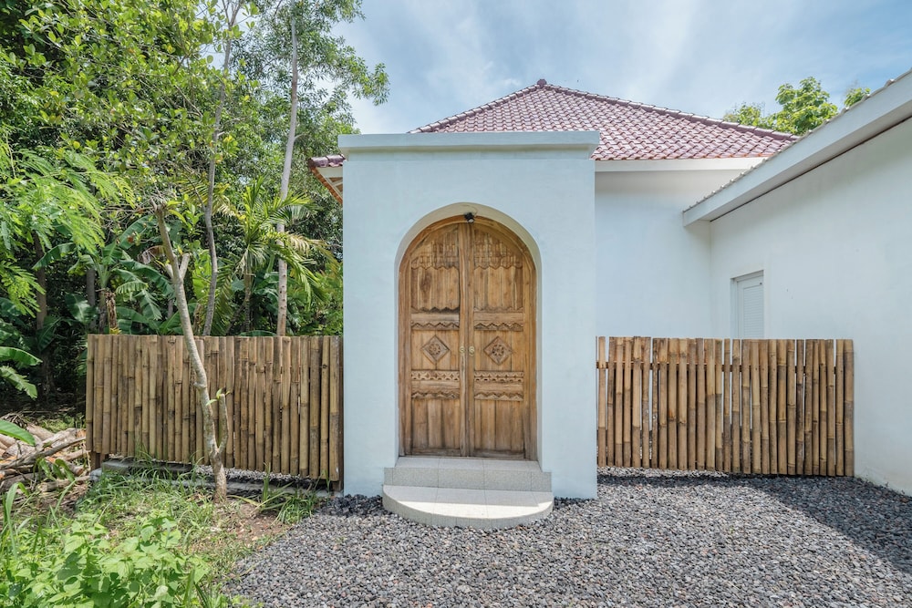 Villa Mahadevi
