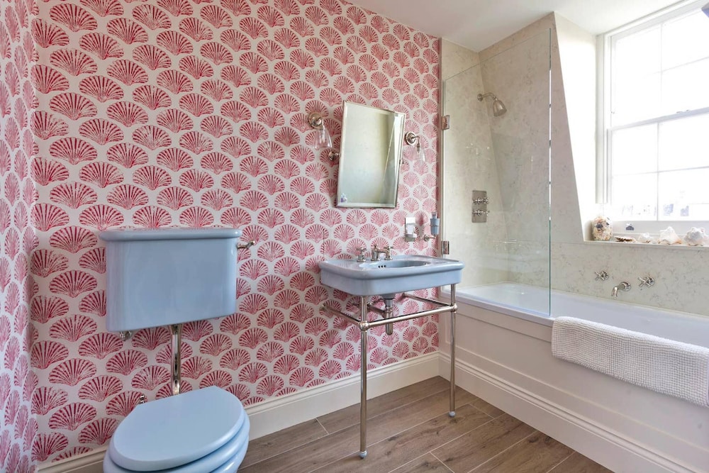 Elegant 5-bed House Chelsea