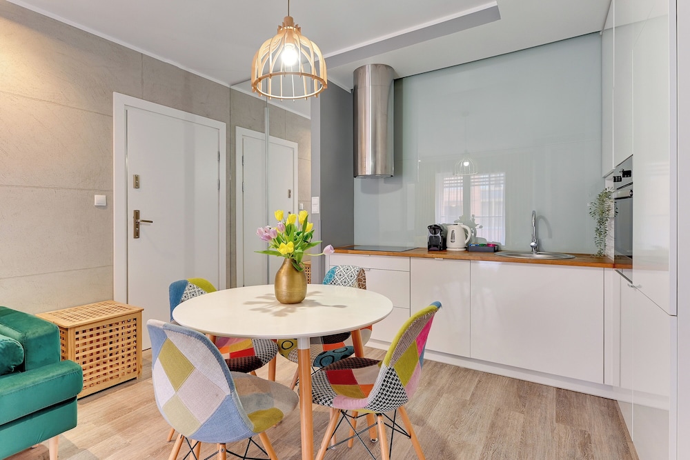Aura - Riverside & Parking by Downtown Apartments