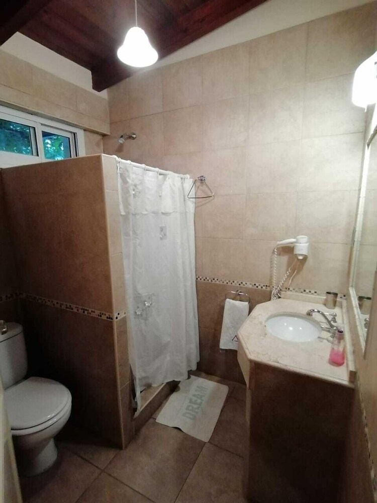 Alamo Hostel & Suites